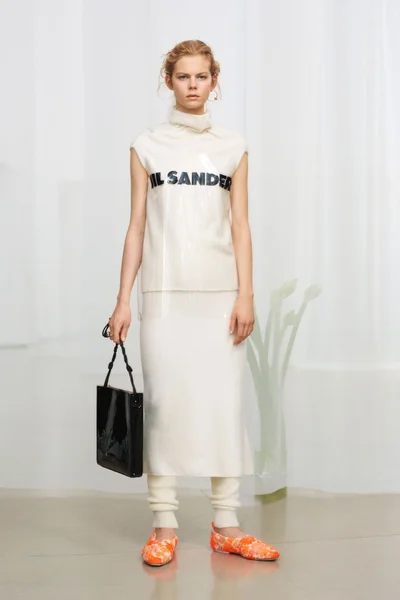 Look 11